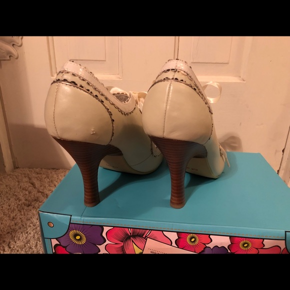Ivory heels:) - Picture 3 of 4